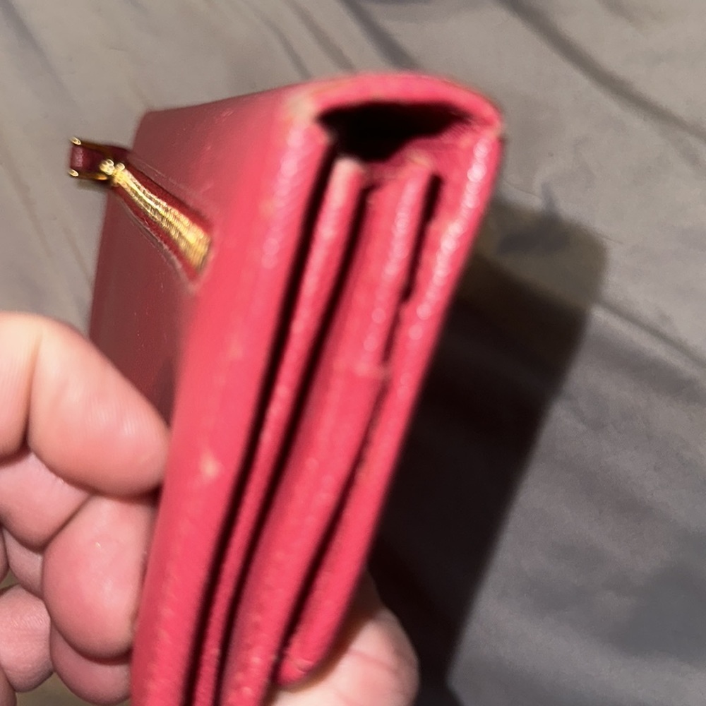 Prada saffiano leather pink bow tie wallet holds 14 slots nice space good π - Picture 15 of 17